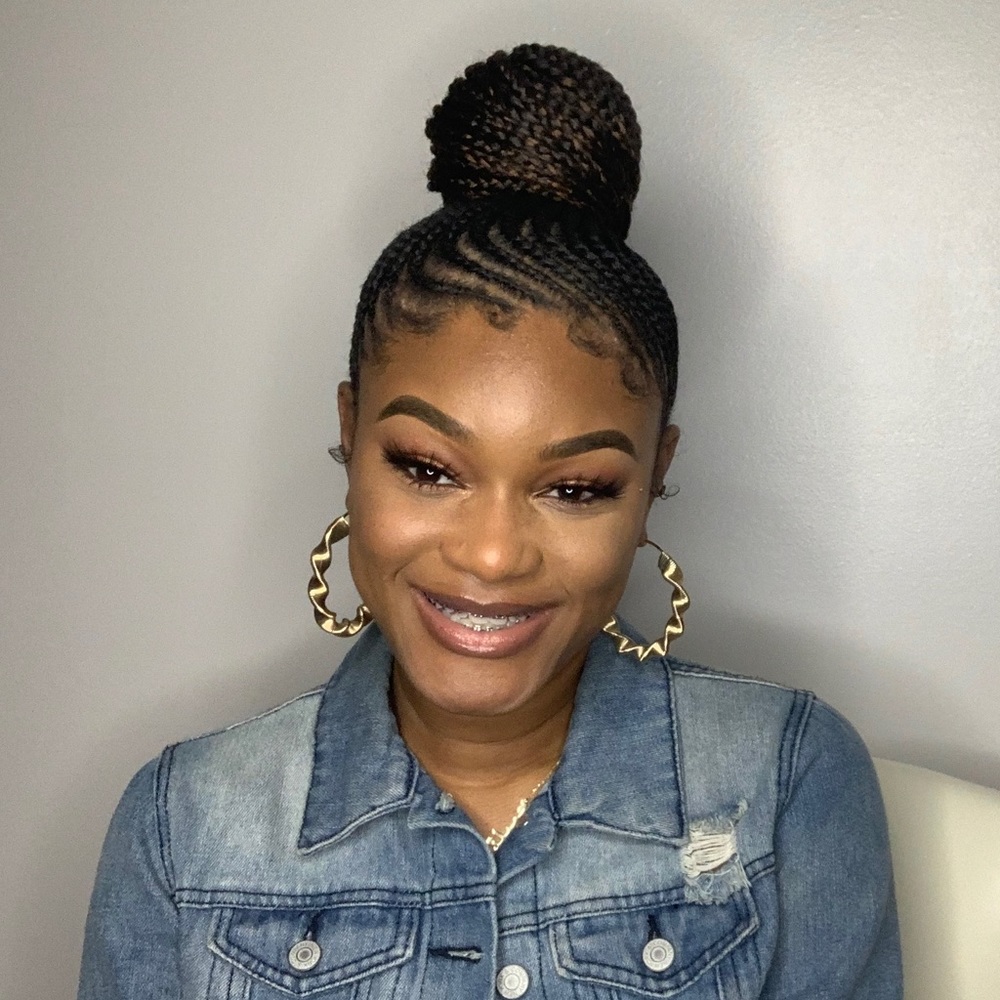 Meet your Posher, Jamila